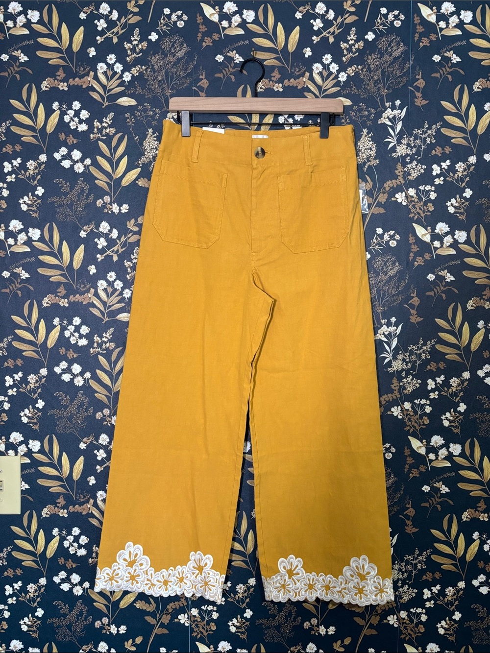 Maeve Colette Mustard Wide-Leg Pants with White Floral Trim Cropped 31